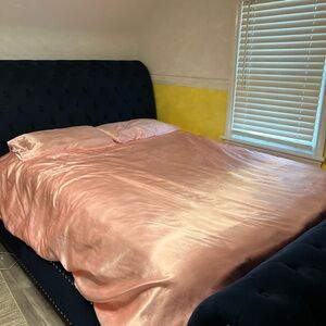 Luxurious Pink Satin Bedding Set